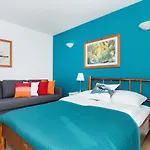 Olecki House Bed & Breakfast