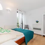 Olecki House Bed & Breakfast
