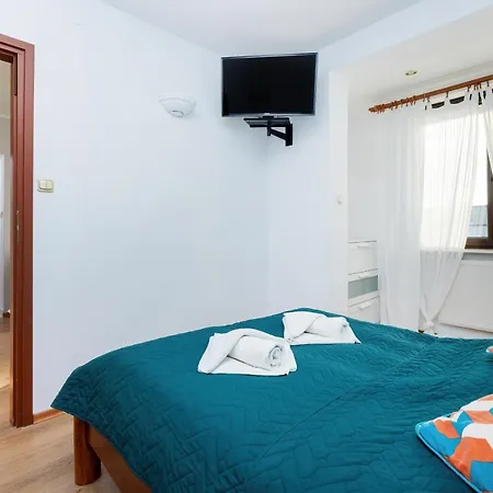 Olecki House 3*
