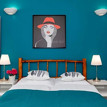 Olecki House