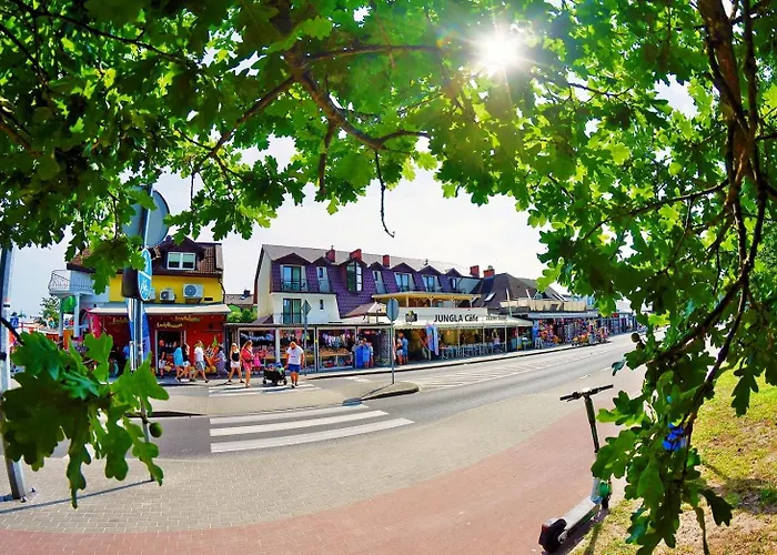 Olecki House 3* Dźwirzyno